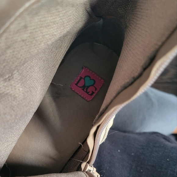 Beige Heeled Boot (Size 9) - Picture 4 of 4